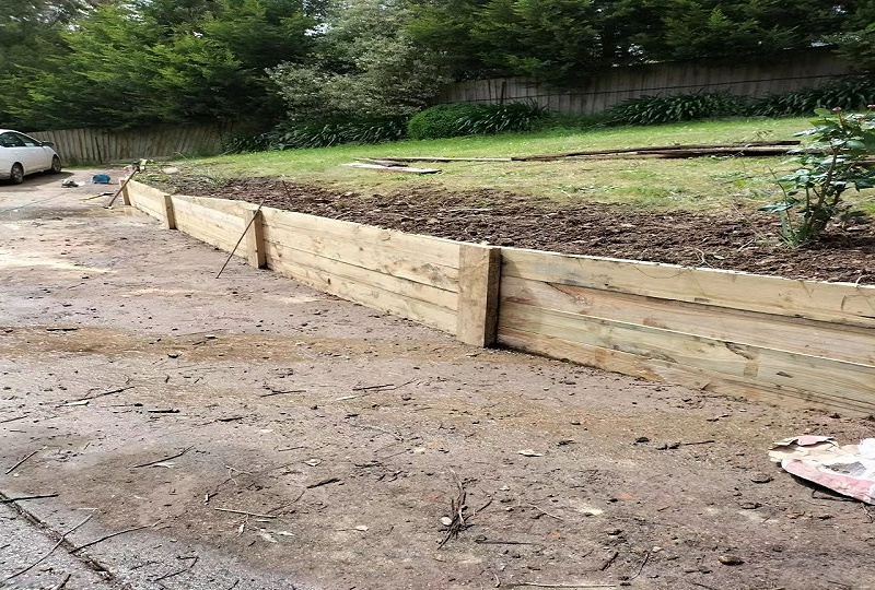 墨尔本花园挡土墙改造